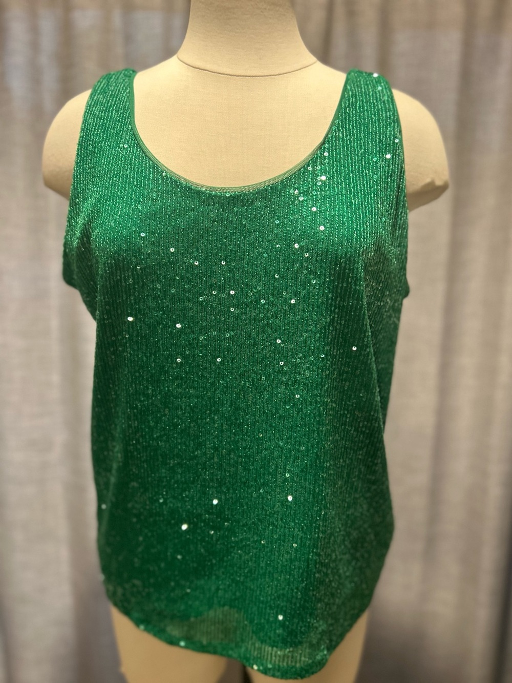 Anne Klein Emerald Green Sequin Scoop Neck Tank